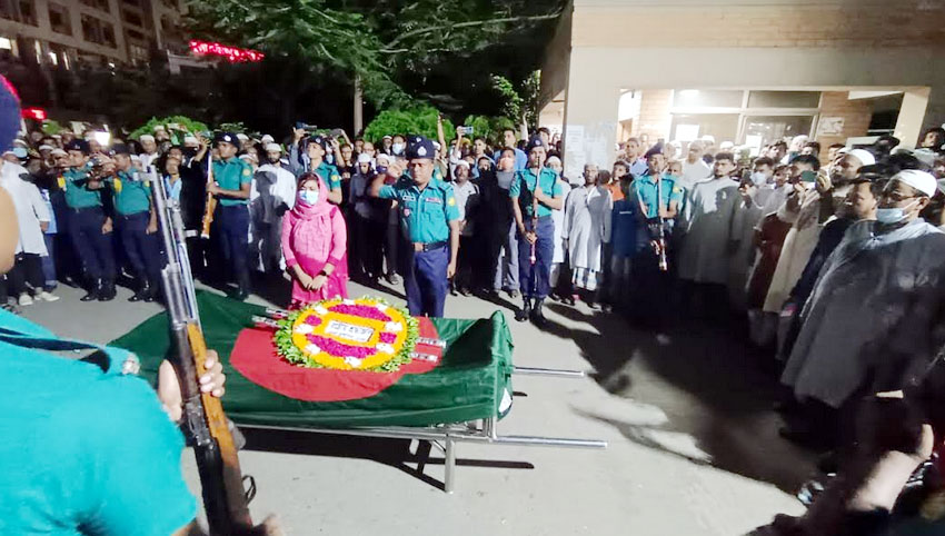 বীর মুক্তিযোদ্ধা আব্দুস সামাদ-এর রাষ্ট্রীয় মর্যাদায় দাফন সম্পন্ন