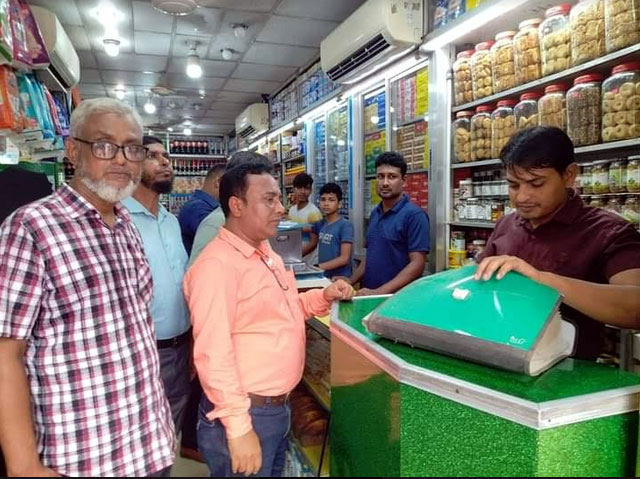 মসিকের উদ্যোগে নগরীর বিভিন্ন খাবার হোটেল  মালিকগণকে সর্তকীকরণ অভিযান