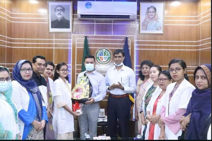 স্বাস্থ্য সেবা কেন্দ্রের সেবার মান বাড়াতে  ডাক্তারদের সাথে বৈঠক করেন মসিক মেয়র টিটু 